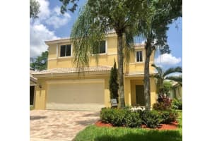 4319 Greenbriar Ln, Weston