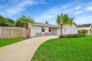 5399 Greenwood Dr, Delray Beach, FL 33484 Sold 03/27/25