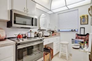 9340 Lagoon Place, Davie, FL 33324 - MLS#F10489162