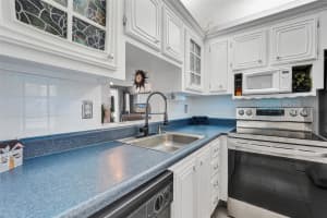 2831 Somerset Dr 107, Lauderdale Lakes, FL 33311 - MLS#F10489190