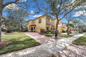 5747 NW 119th Dr, Coral Springs, FL 33076 Sold 12/01/25
