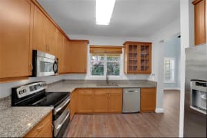 5747 NW 119th Dr, Coral Springs, FL 33076 Sold 12/01/25