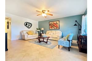 55 Oakridge E 55, Deerfield Beach, FL 33442 - MLS#F10489262