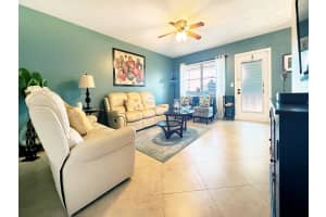 55 Oakridge E 55, Deerfield Beach, FL 33442 - MLS#F10489262
