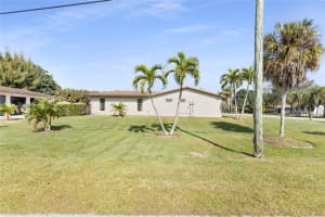 4841 SW 201st Ter, Southwest Ranches, FL 33332 - MLS#F10489297