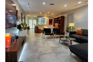 4021 N Cypress Dr, Pompano Beach