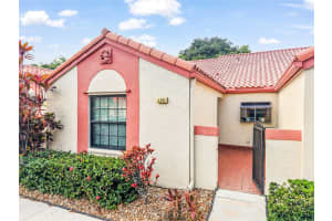 132 Centennial Ct 132, Deerfield Beach, FL 33442 Sold 06/23/25