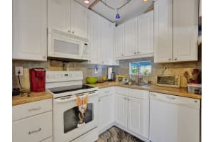 1911 SW 87th Ave, Davie, FL 33324 Sold 07/15/25