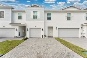 774 NE Trailside Run, Port Saint Lucie, FL 34983 Sold 05/21/25