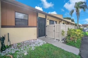 667 Banks Rd 667, Margate, FL 33063 Sold 06/05/25