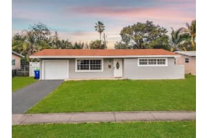 6421 NW 30th St, Sunrise, FL 33313 Sold 04/16/25