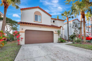 192 NW 118th Dr, Coral Springs, FL 33071 Sold 04/28/25