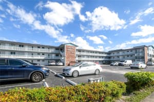 1021 Crystal Lake Dr 314, Deerfield Beach, FL 33064 Sold 07/02/25