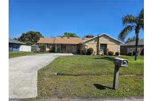2255 SE Gaslight St, Port Saint Lucie, FL 34952 - MLS#F10489637