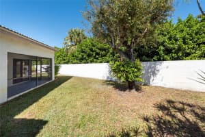 14861 Newcastle Ln, Davie, FL 33331 Sold 05/23/25