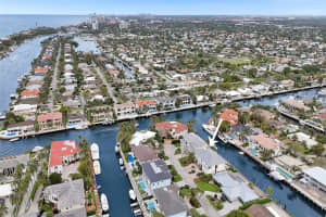 3721 NE 30th Ave, Lighthouse Point, FL 33064 - MLS#F10489708