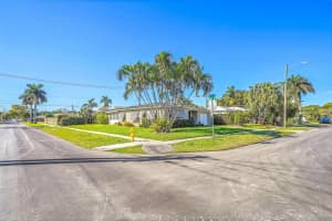 238 SE 3rd St, Dania Beach, FL 33004 Sold 12/23/25