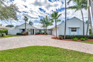 2672 Ne 37th Dr, Fort Lauderdale