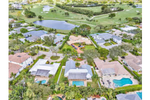 2672 NE 37th Dr, Fort Lauderdale, FL 33308 Sold 09/25/25