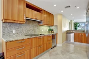 2051 SE 3rd St 409, Deerfield Beach, FL 33441 Sold 07/29/25