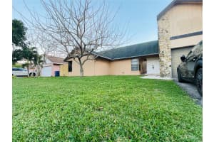 8530 NW 52nd St, Lauderhill, FL 33351 Sold 06/02/25