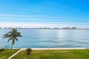 301 Lake Shore Drive 401, Lake Park, FL 33403 - MLS#F10489785
