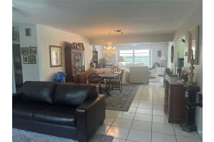 803 N Highland Dr, Hollywood, FL 33021 Sold 05/15/25