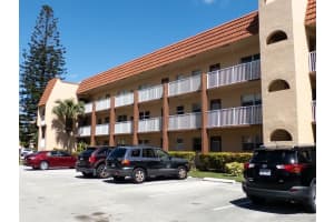 8950 Sunrise Lakes Blvd 105, Sunrise, FL 33322 Sold 12/01/25
