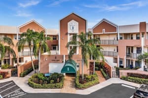 7624 Fairfax Dr 113, Tamarac, FL 33321 Sold 06/16/25