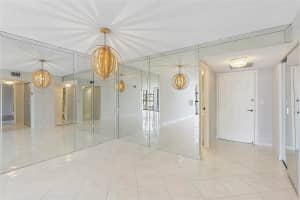600 Parkview Dr 308, Hallandale Beach, FL 33009 Sold 05/14/25