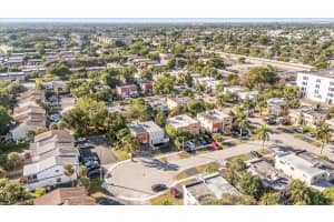 7910 SW 8th Ct B, North Lauderdale, FL 33068 - MLS#F10489940
