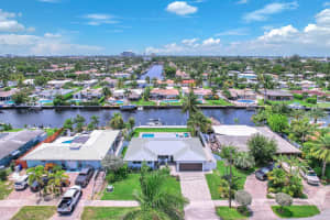 301 SE 5th Ter, Pompano Beach, FL 33060 Sold 05/02/25