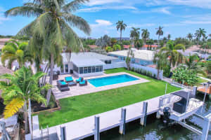301 SE 5th Ter, Pompano Beach, FL 33060 Sold 05/02/25