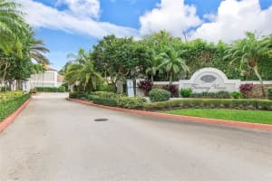 7514 Pinewalk Dr 106, Pompano Beach, FL 33063 Sold 04/04/25