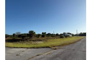801 Berkshire, Labelle, FL 33935 - MLS#F10490032