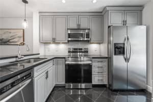 3046 S Oakland Forest Dr 2504, Oakland Park, FL 33309 Sold 06/23/25