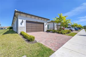 7639 S Blue Spring Dr 7639, Parkland, FL 33067 - MLS#F10490069