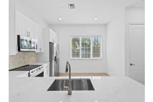 510 SE 7th St 403, Fort Lauderdale, FL 33301 Sold 09/10/25