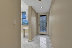 1524 Whitehall Dr 401, Davie, FL 33324 Sold 04/18/25