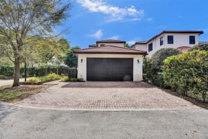 8289 NW 38th St, Cooper City, FL 33024 Sold 08/07/25