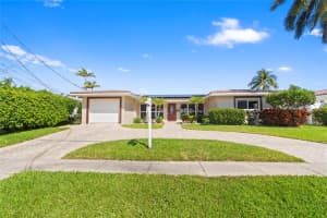 241 SE 9th Ct, Pompano Beach, FL 33060 Sold 04/24/25