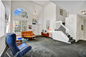 5438 NW 106th Dr, Coral Springs, FL 33076 Sold 05/09/25