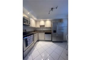 3970 Oaks Clubhouse Dr 310, Pompano Beach