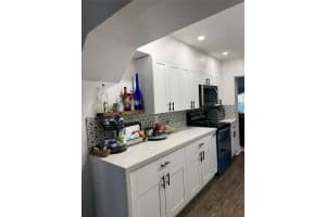 1317 NE 25th St, Pompano Beach, FL 33064 Sold 09/12/25