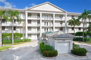3650 Whitehall Dr 201, West Palm Beach, FL 33401 Sold 05/09/25