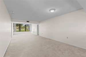 3650 Whitehall Dr 201, West Palm Beach, FL 33401 Sold 05/09/25
