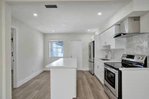 2515 Arthur St, Hollywood, FL 33020 Sold 06/30/25