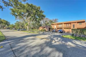 6194 Pine Tree Ln B, Tamarac, FL 33319 Sold 07/24/25