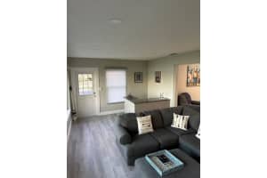 1622 Dinner Lake Dr Sebring, FL 33870 - Off Market