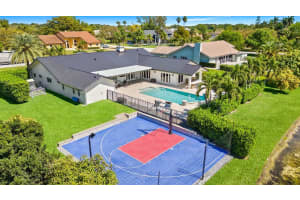 11914 Green Oak Dr, Davie